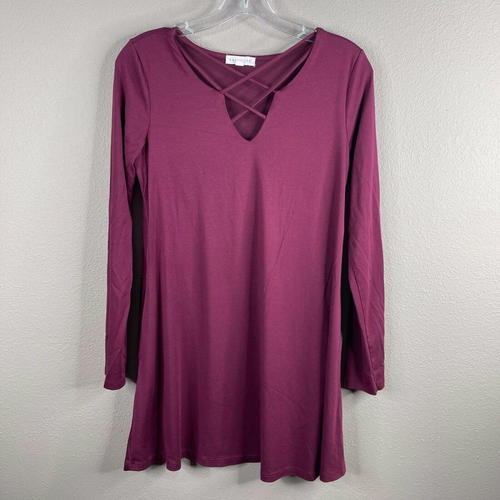 Socialite Dress Womens Size S Berry Red Long Sleeve V-Neck Short Shift Rayon